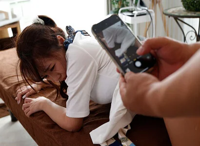 Nhân viên triệt lông thì ra tay hiếp dâm