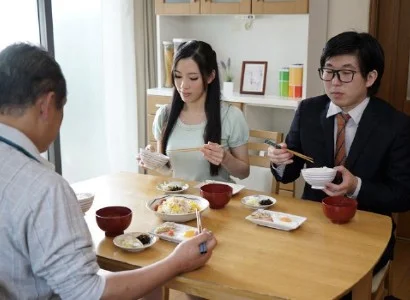 Cô con dâu nứng banh vùng kín cho bố chồng quan hệ